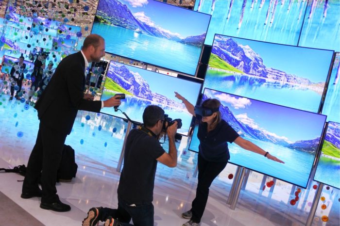 Traveling Technologies - Sprawdź jak nowe technologie takie jak Blockchain, Virtual Reality czy Sztuczna Inteligencja zrewolucjonizują branże turystyczną.