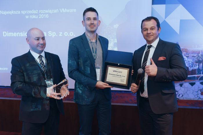 Dimension Data Polska nagrodzona za największą sprzedaż rozwiązań VMware w 2016 roku, podczas gali Partner Leadership Summit 2017.
