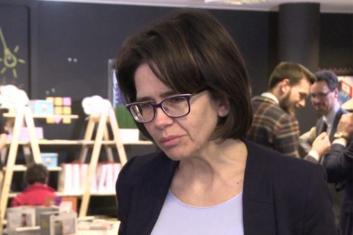 Orange podłączy do światłowodu 4,5 tys. szkół w całej Polsce. Do 2019 roku wspólna sieć ma połączyć wszystkie placówki edukacyjne.