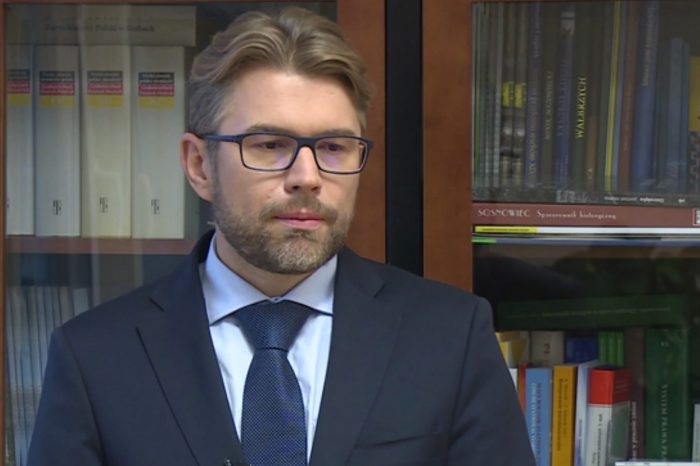 Urzędy będą coraz bardziej cyfrowe. ZUS zapowiada dalszą rozbudowę Platformy Usług Elektronicznych i inwestycje w kanały internetowe.