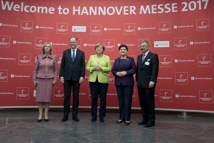 Premier Polski Beata Szydło wspólnie z kanclerz Niemiec Angelą Merkel otworzyła w niedzielę międzynarodowe targi przemysłowe Hannover Messe 2017.