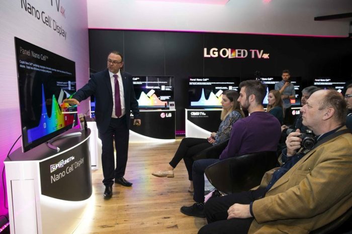 Zapomnij wszystko co wiesz o telewizorach - LG właśnie zaprezentowała w Polsce najnowsze telewizory OLED.
