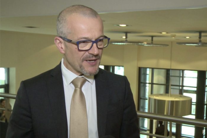 Cyfrowa rewolucja - Użytkownicy mają coraz większy wpływ na kształt nowych mediów. Oczekują wygody i spersonalizowanej treści.