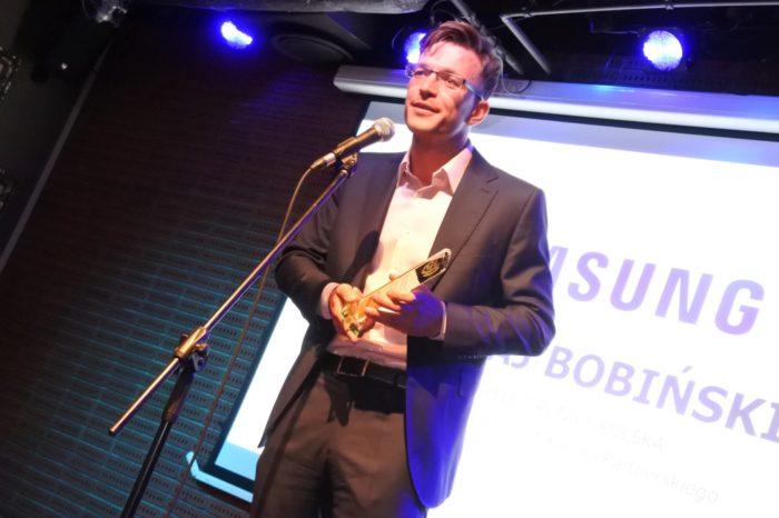 Podczas uroczystej gali IT Reseller - Mistrzowie Nowych Technologii, Mikołaj Bobiński z Samsung Polska - najlepszym Szefem Kanału Partnerskiego.