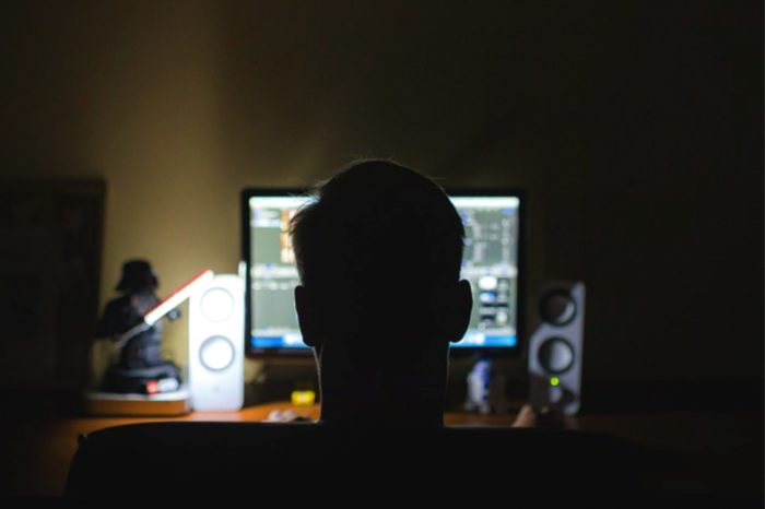 Polska gospodarka przez piractwo traci ponad 3 mld zł rocznie - Co drugi polski internauta korzysta z nielegalnych źródeł w sieci.