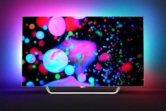 Magia kolorów i najwyższa jakość obrazu. Jedyna na świecie linia telewizorów OLED z systemem Ambilight - Philips OLED 9002.