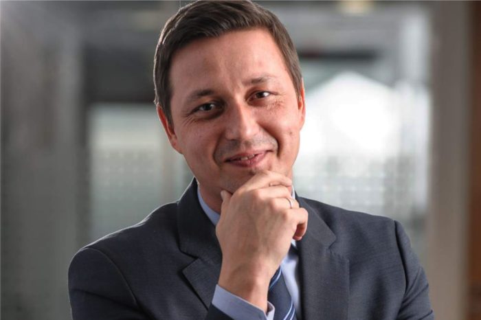 Cyfrowa transformacja w firmie – automatyzacja procesów biznesowych to klucz do sukcesu! - podkreśla Adam Wojtkowski, Dyrektor Generalny Red Hat w regionie Europy Środkowo-Wschodniej.