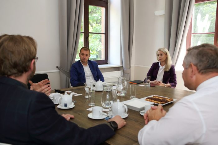 Cyberbezpieczeństwo Polski budowane od podstaw - Filarami bezpiecznej cyberprzestrzeni są kompetencje, krajowa certyfikacja i współpraca zainteresowanych stron.