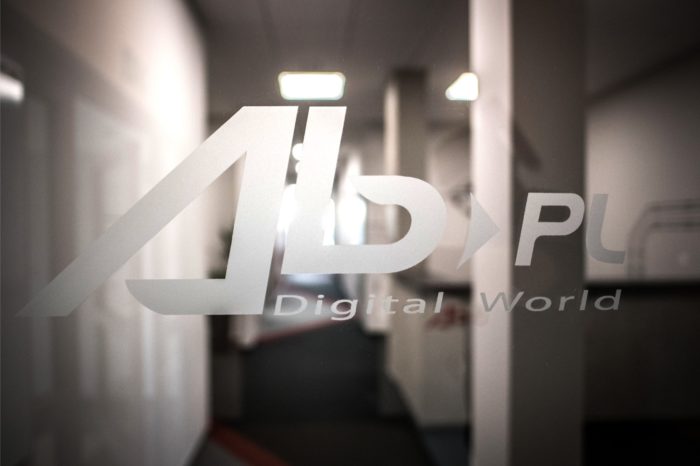 Rekordowe 8,5 mld zł przychodów Grupy AB w 2017 roku - Grupa AB umacnia się na pozycja nr 1 na rynku w Polsce i całym regionie CEE.