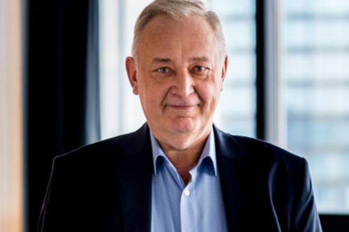 Usługi Cyfrowe w Poczcie Polskiej leżą na aucie… – mocny komentarz Krzysztofa Surgowt prezesa firmy CryptoMind S.A.