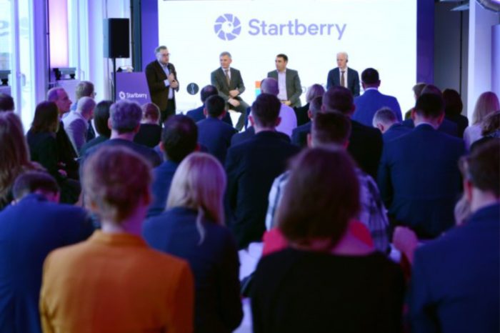 Senfino, Microsoft i EY prezentują akcelerator dla startupów Startberry – „Szyty na miarę” program akceleracyjny.