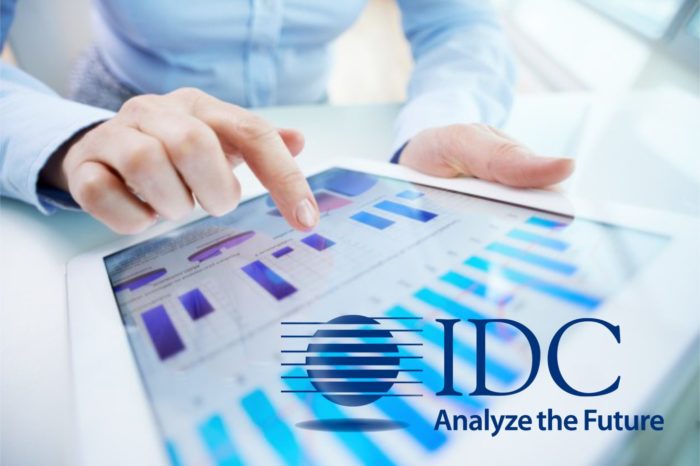 10 prognoz IDC na 2018 rok - Dane nie pozostawiają złudzeń, sprawdź co czeka nas w obszarze technologii i biznesu w 2018 roku!