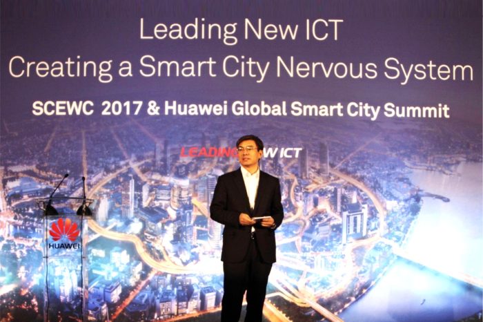 HUAWEI podczas Smart City Expo World Congress 2017, pod hasłem „Leading New ICT, Creating a Smart City Nervous System”, zaprezentowała „układ nerwowy” dla Smart City.