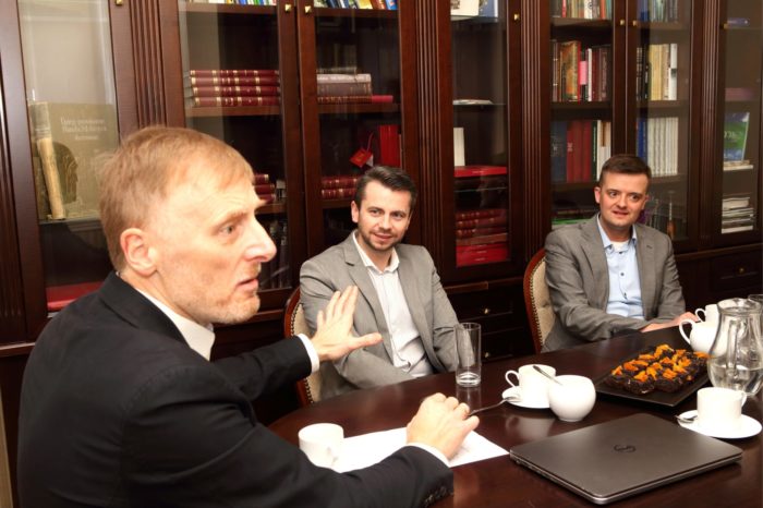 Debata IT Reseller Business Club – Cyberbezpieczeństwo Polski (cz. 3 z 4): Cyberbezpieczeństwo i kryptowaluty wzajemnie się wykluczają.