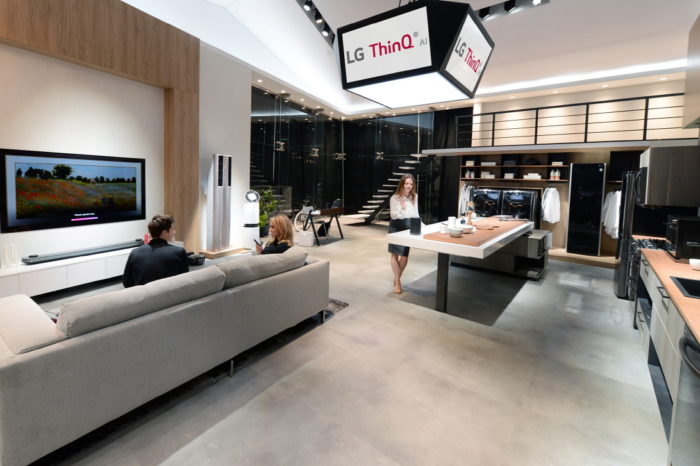 LG Electronics rozwija rynek nowych produktów wykorzystujących sztuczną inteligencję w technologii DeepThinQ.