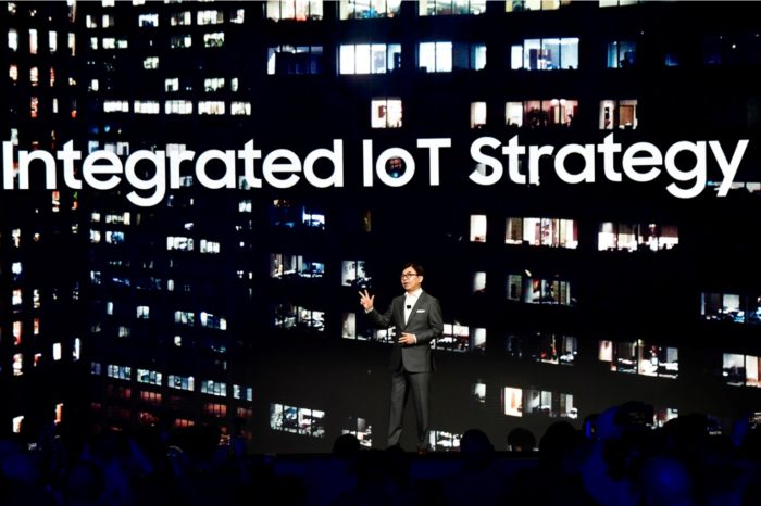 Samsung realizuje wizję ogólnodostępnych, inteligentnych rozwiązań Internetu Rzeczy, które uproszczą codzienne życie.