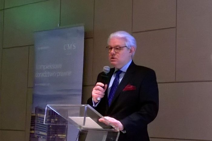 Nowoczesne technologie w motoryzacji i związane z nimi wyzwania dla firm wynikające z przepisów rozporządzenia o ochronie danych osobowych (RODO).