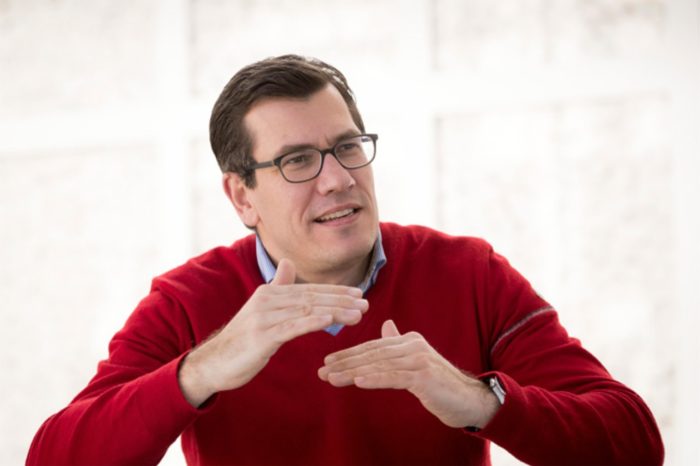 „Cieszymy się, że po raz pierwszy jesteśmy partnerem turnieju eSportowego w Polsce” - wywiad z doktorem Jensem Thiemerem, wiceprezesem ds. marketingu Mercedes-Benz.