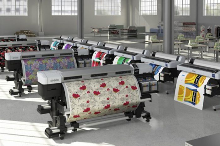 Innowacje od Epson dla branży reklamowej i wnętrzarskiej - W dniach 23-26 kwietnia 2018, w Warszawie i we Wrocławiu odbędą się warsztaty poświęcone metamorfozom w dekoracji wnętrz oraz innowacji w reklamie i grafice.