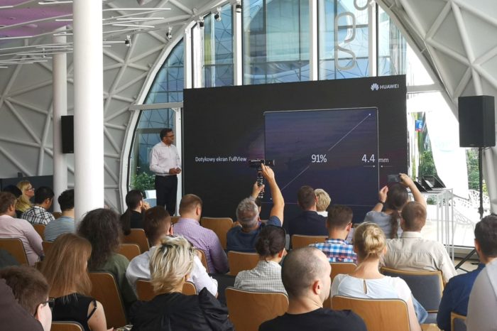 Huawei poszerza ofertę o kolejny ultrabook klasy premium - Piorunująco szybki Huawei MateBook X Pro, pierwszym ultrabookiem Huawei z ekranem FullView.