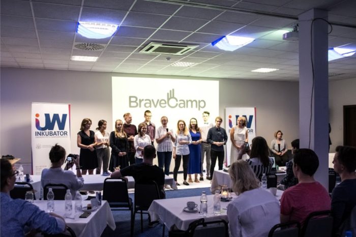 III edycja projektu BraveCamp - flagowej inicjatywy Inkubatora Uniwersytetu Warszawskiego za nami - Dorota Jankowska laureatką trzeciej edycji BraveCamp.