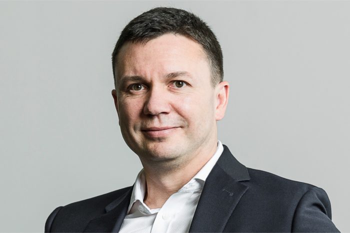 VMware: Virtual Cloud Network czy to tylko nowy napęd dla biznesu? - odpowiada Stanisławem Bochnak expert VMware Polska.
