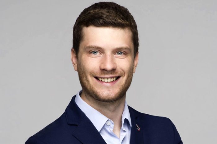 Optoma wzmacnia aktywność w Polsce, do polskiego oddziału dołączyli Bartosz Barański jako AV Account Manager, oraz Szymon Łuska jako B2B Manager.