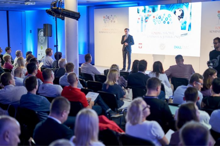 Cyfrowa transformacja sektora publicznego stała się faktem - Udana inauguracji Forum Cyfrowej Administracji Publicznej (FCAP) pod patronatem Ministerstwa Cyfryzacji.