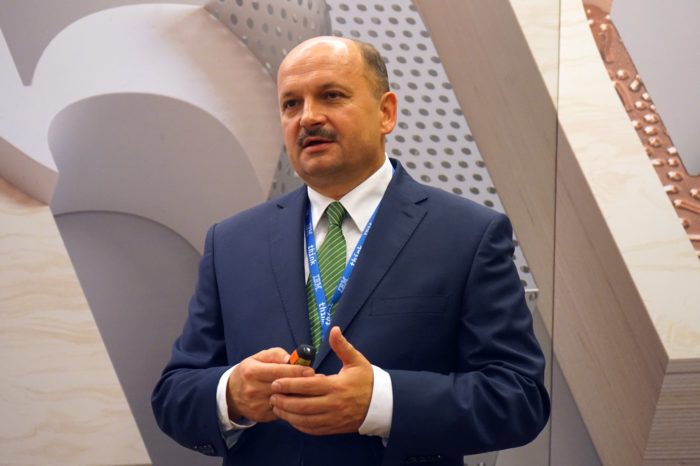 IBM podczas konferencji IBM THINK Warsaw 2018 przedstawił swoją listę 5-in-5, czyli listę 5 przełomowych innowacji na kolejne 5 lat, które mogą kompletnie zmienić oblicze ludzkiej pracy czy życia.