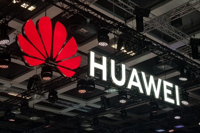 Włoskie Ministerstwo Rozwoju Gospodarczego zaprzeczyło doniesieniom, że planuje zakazać Huawei i ZTE udziału w budowie 5G we Włoszech.