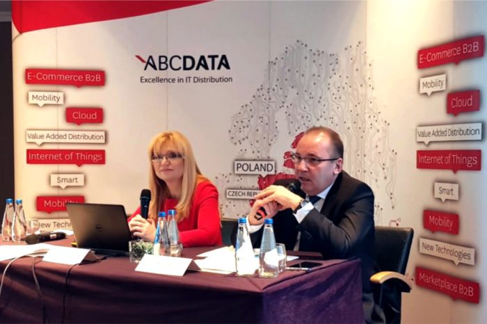 Komisja Nadzoru Finansowego chce wyjaśnień od ABC Data S.A. - w odpowiedzi Zarząd Spółki zapewnił, że prowadzi otwarty dialog z rynkiem kapitałowym i zaprasza na specjalny czat inwestorski.