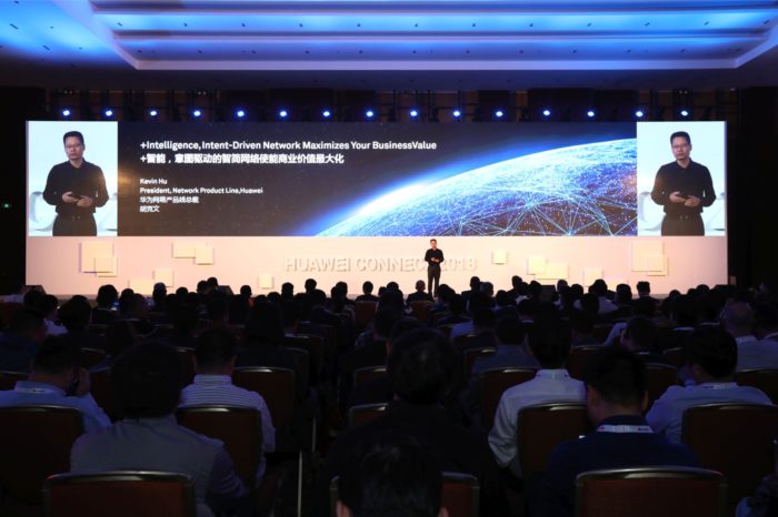 HUAWEI CONNECT SHANGHAI 2018 „Activate Intelligence” – Huawei zaprezentował nową odsłonę rozwiązań sieciowych Intent-Driven Network (IDN) dla przemysłu.
