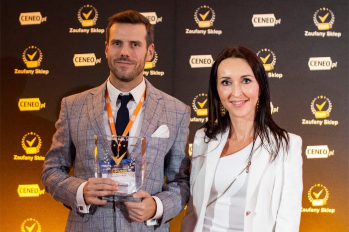 Podczas Gali VII Retail Channel Forum, wręczono nagrody dla najbardziej Zaufanych Sklepów w rankingu Ceneo.pl - w kategorii technologia zwyciężyła firma Komputronik.