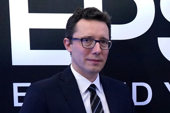 Epson Polska stawia na profesjonalistów - Sześcioro ekspertów z doświadczeniem w zakresie druku biznesowego dołączyło do zespołu Epson, co pozwoli maksymalnie wykorzystać potencjał polskiego rynku.