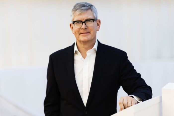 Borje Ekholm, CEO firmy Ericsson przestrzega przed niepewnością co do Huawei - Kłopoty polityczne prowadzą do powstawania obaw na rynku, co może zaszkodzić klimatowi inwestycyjnemu.