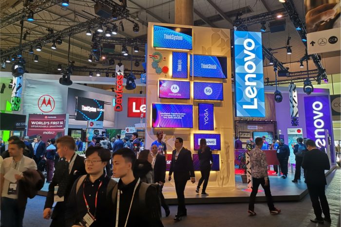 Lenovo podczas targów Mobile World Congress 2019 w Barcelonie, przedstawiło inteligentne technologie ułatwiające łączność ze światem - od urządzeń po centra danych.