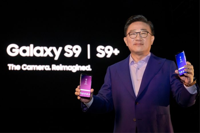 Komputer w kieszeni, czyli jak zmieniał się rynek smartfonów w 2018 roku. Czym zaskoczy nas producenci w 2019 roku?