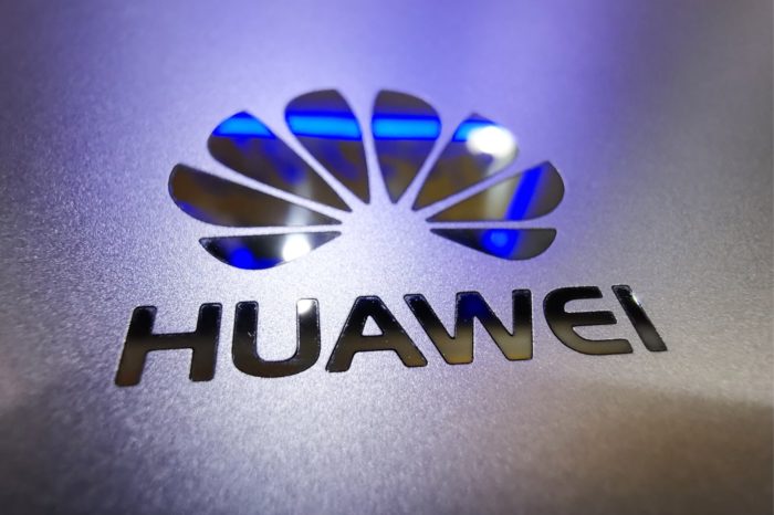 Huawei zapowiedziało dwa nowe monitory, w tym 34-calowy monitor dla graczy z wbudowanym soundbarem model Huawei MateView GT