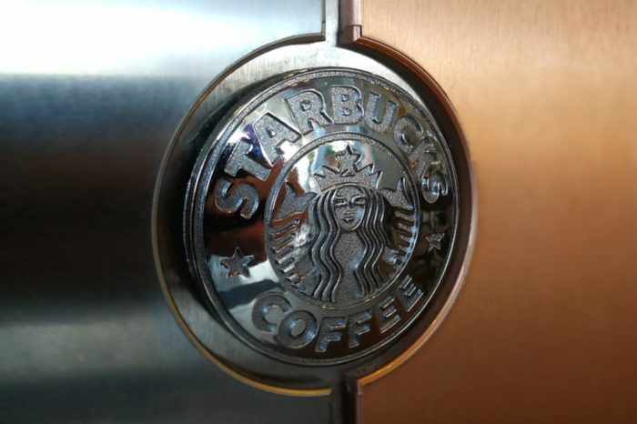 Microsoft nawiązał strategiczną współpracę z AmRest, jedna z wiodących spółek gastronomicznych w Europie, właściciel między innymi sieci KFC, Pizza Hut, Starbucks i Burger King.