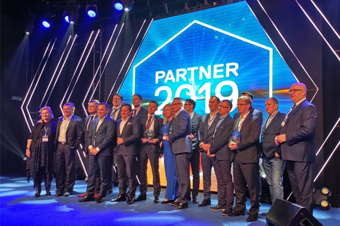 Dell EMC podczas uroczystej gali Dell EMC Partner Awards 2019 nagrodził swoich partnerów, którzy wykazali się doskonałą współpracą i zaangażowaniem oraz największą skutecznością w sprzedaży produktów i rozwiązań.