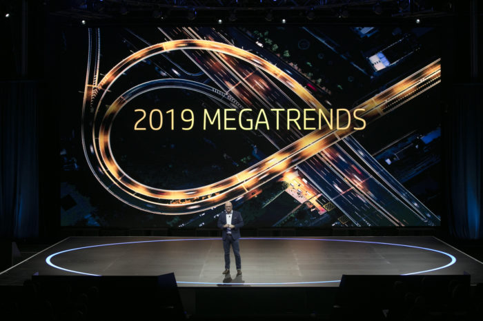 HP Inc podczas globalnej konferencji HP Reinvent: World Partner Forum 2019, przedstawia plan innowacji, które mają stymulować wzrost w kolejnych latach, i dzieli się z Partnerami wiedzą potrzebną do nawigowania w zmieniającej się branży.