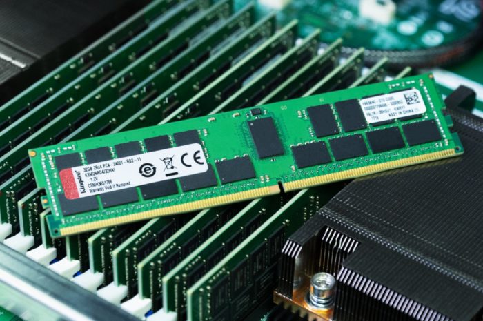 Moduły pamięci DIMM Kingston Server Premier DDR4 Registered o szybkości 2933 MT/s zostały zweryfikowane na platformie Intel Purley, obsługującej procesory Intel® Xeon® Scalable (Cascade Lake-SP).
