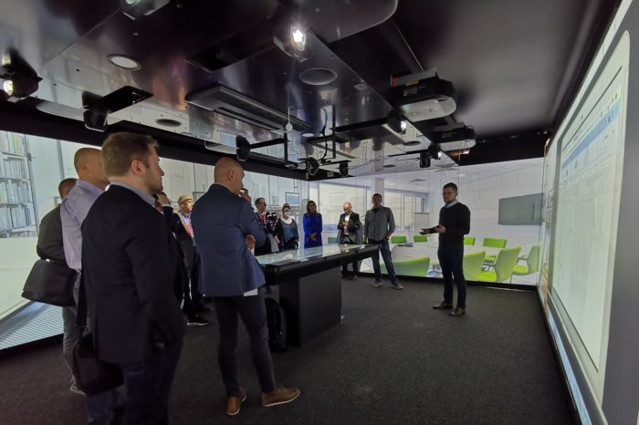 SAP Intelligent Enterprise Truck w Warszawie - Blisko połowa Polaków robi regularnie zakupy online. Czy oznacza to zmierzch tradycyjnych sklepów? - pomocą w tym procesie rozwiązania IT dla branży retail.