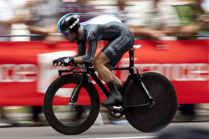 Najnowsze badania NTT pokazują, że ponad połowa osób w wieku 18-34 lat wierzy, że sztuczna inteligencja (AI), zdaniem milenialsów wzmacnia doznania z oglądania wydarzeń sportowych.