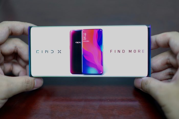 OPPO właśnie zaprezentowała najnowszy prototyp niemal zupełnie pozbawionego ramek smartfona z nowym, innowacyjnym ekranem „Waterfall”.