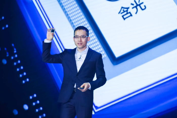 Alibaba przedstawia swój pierwszy wyspecjalizowany chip dla sztucznej inteligencji Hanguang 800. Chiny starają się o własną technologię półprzewodników.