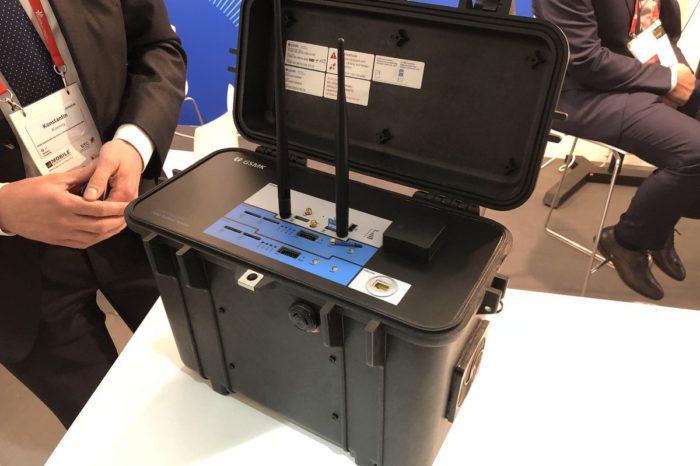 Czy CBA korzysta ze specjalnych "walizek podsłuchowych"? Razem z systemem Pegasus takie niewielkie, przenośne BTS-y stanowić mogą znakomity zestaw do inwigilacji.