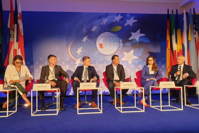 Cyfryzacja to konieczność – za nami pierwszy dzień Forum Cyberbezpieczeństwa podczas XXIX Forum Ekonomicznego w Krynicy.