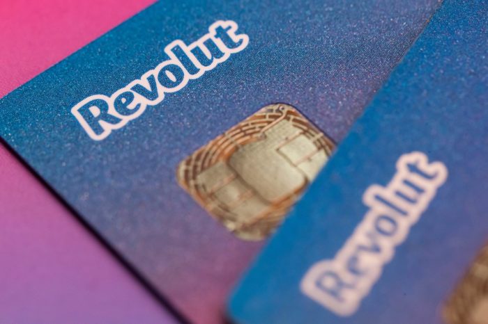 Revolut rzucił wyzwanie Booking i Airbnb. Stays to nowa aplikacja twórców systemu płatności.