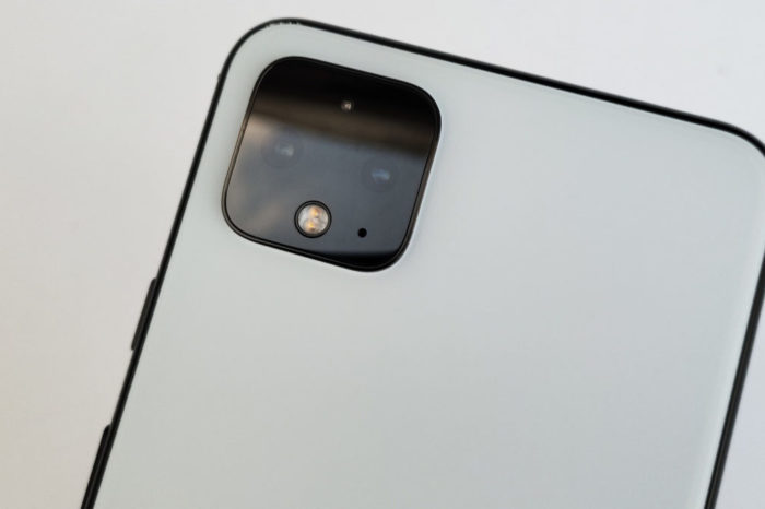 Google Pixel 4 nie jest bezpieczny. Odblokowanie telefonu może odbyć się bez świadomego udziału użytkownika. Wyjaśniamy jak.